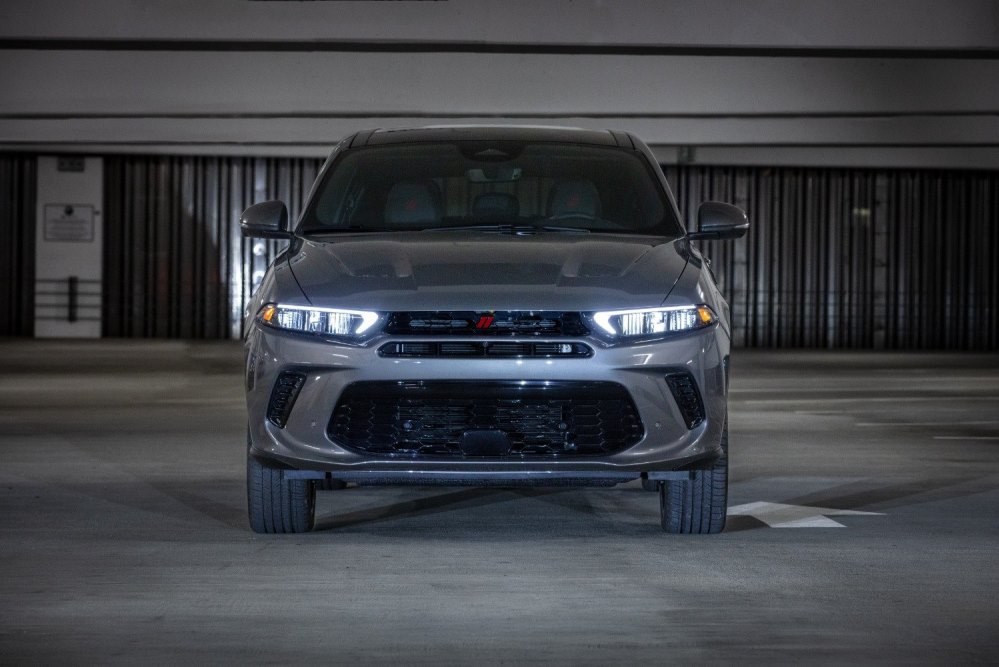 Dodge Hornet apskats: tehniskie dati, aprīkojums, foto