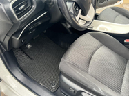 Toyota Prius 2015–2022 EVA auto paklājiņi (LB, melni) foto 1