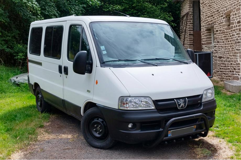 Peugeot Boxer 1994–2006 Bullbārs WT003 Black (nerūsējošais tērauds) Foto 1