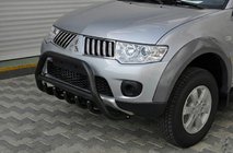 Mitsubishi Pajero Sport 2008–2015 Priekšējais aizsargstienis WT003 Black (nerūsējošais tērauds) foto 1