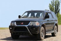 Mitsubishi Pajero Sport 1996–2007 Bullbar WT003 Black (nerūsējošais tērauds) foto 3