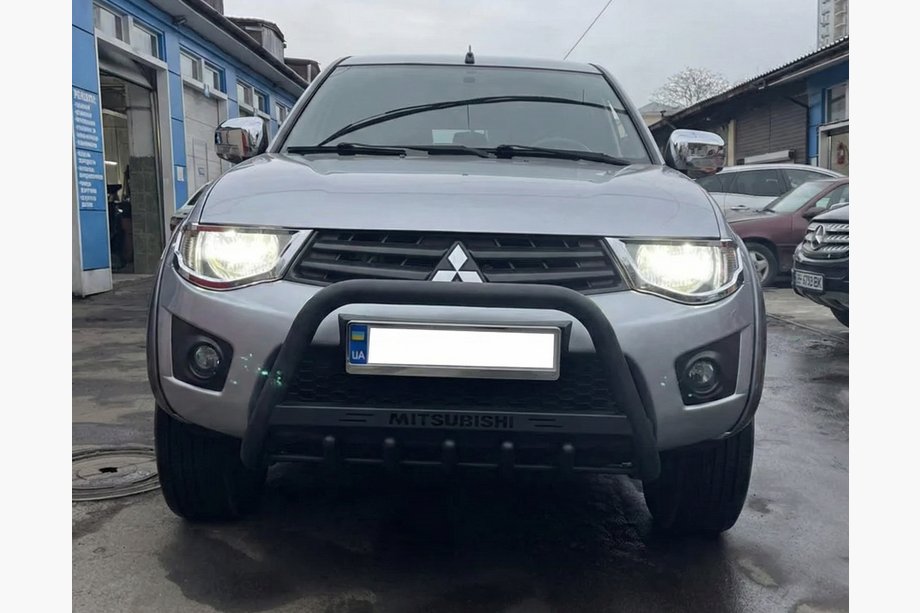 Mitsubishi L200 2006–2015 Kengurina stienis WT004 Black (nerūsējošais tērauds) Image