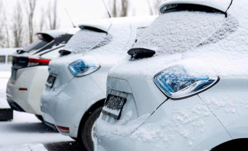 Kāpēc ziema ir bīstama elektroauto: 6 galvenās problēmas un risinājumi