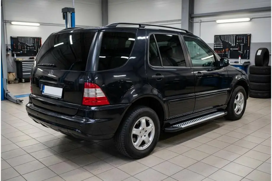 Mercedes ML W163 1997–2005 Sānu sliekšņi Line (2 gab., alumīnijs) Image
