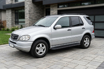 Mercedes ML W163 1997–2005 Sānu pakāpieni Bosphorus Black (2 gab., alumīnijs) foto 1