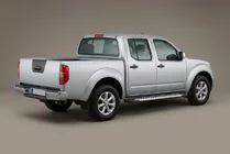 Nissan Navara 2006–2015 Sānu sliekšņi Line (2 gab., alumīnijs) foto 1