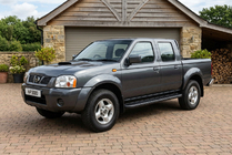 Nissan NP300 1999–2015 Sānu pakāpieni Bosphorus Black (2 gab., alumīnijs) foto 1