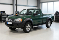 Nissan NP300 1999–2015 Sānu pakāpieni Tayga Grey (2 gab., alumīnijs) foto 1