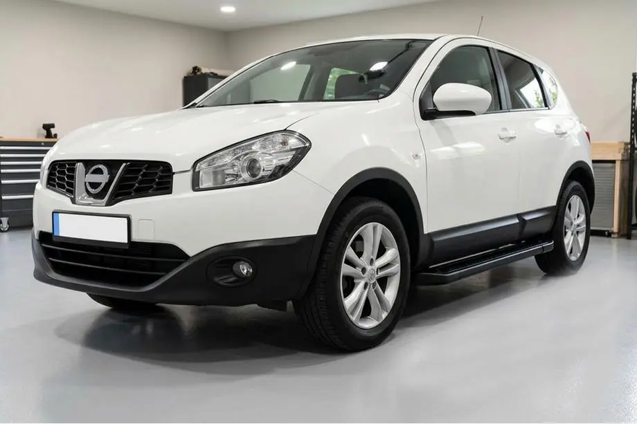 Nissan Qashqai 2010–2014 Sānu sliekšņi Allmond Black (2 gab., alumīnijs) Image