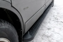 Nissan Primastar 2002–2014 Sānu sliekšņi Allmond Black (2 gab., alumīnijs) foto 1