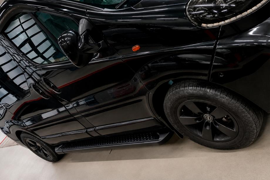 Nissan Primastar 2002–2014 Sānu sliekšņi Allmond Black (2 gab., alumīnijs) Garā riteņu bāze Foto 4