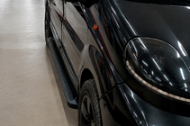 Opel Vivaro 2001–2015 Sānu pakāpieni Allmond Black (2 gab., alumīnijs) foto 2