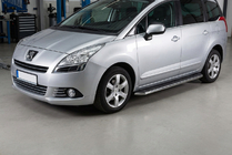 Peugeot 5008 2009–2016 Sānu pakāpieni Maydos V1 (2 gab., alumīnijs ↗ nerūsējošais tērauds) foto 1