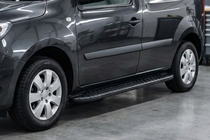 Renault Kangoo 2008–2020 Sānu pakāpieni Bosphorus Black (2 gab., alumīnijs) foto 1