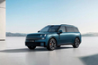 Lynk&Co 900 apskats: hibrīda flagmaņa greznība un jauda foto 2