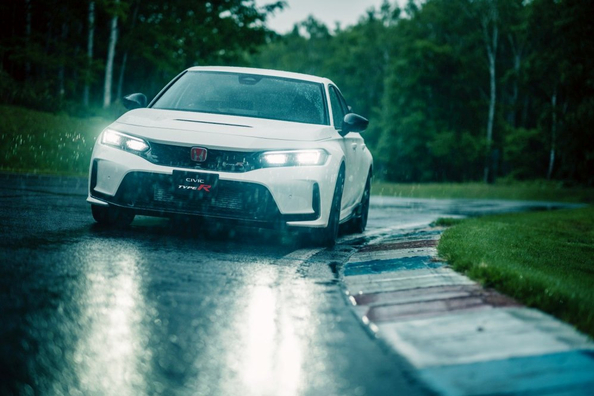Honda Civic Type R (FL5) apskats