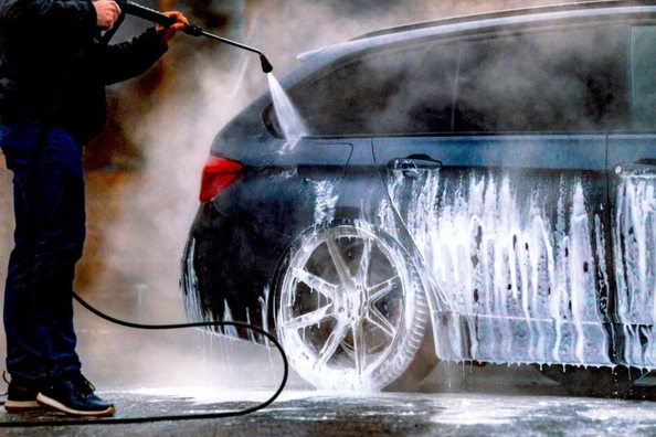 Vai ziemā drīkst mazgāt auto? Drošas mazgāšanas noteikumi