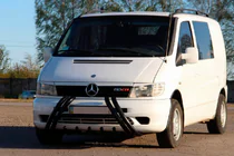 Mercedes Vito W638 1996–2003 Kelebek WT011 Black priekšējais aizsargstienis (kenguru stienis), nerūsējošais tērauds foto 2