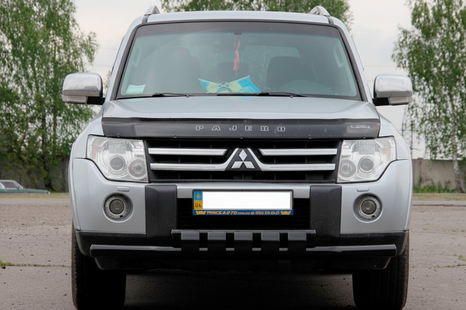 Mitsubishi Pajero Wagon IV 2006–2021 Priekšējais aizsargstienis ST015-13 Black (nerūsējošais tērauds) Foto 2