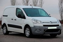 Peugeot Partner Tepee 2008–2018 Aizsargstienis (bullbar) WT007 Black (nerūsējošais tērauds) foto 1
