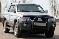 Mitsubishi Pajero Sport 1996–2007 Bullerbārs QT007 Black (nerūsējošais tērauds) foto 2