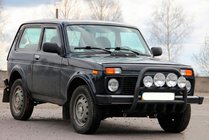 Lada Niva un Urban 1977– Bullbar QT007 Black (nerūsējošais tērauds) foto 3