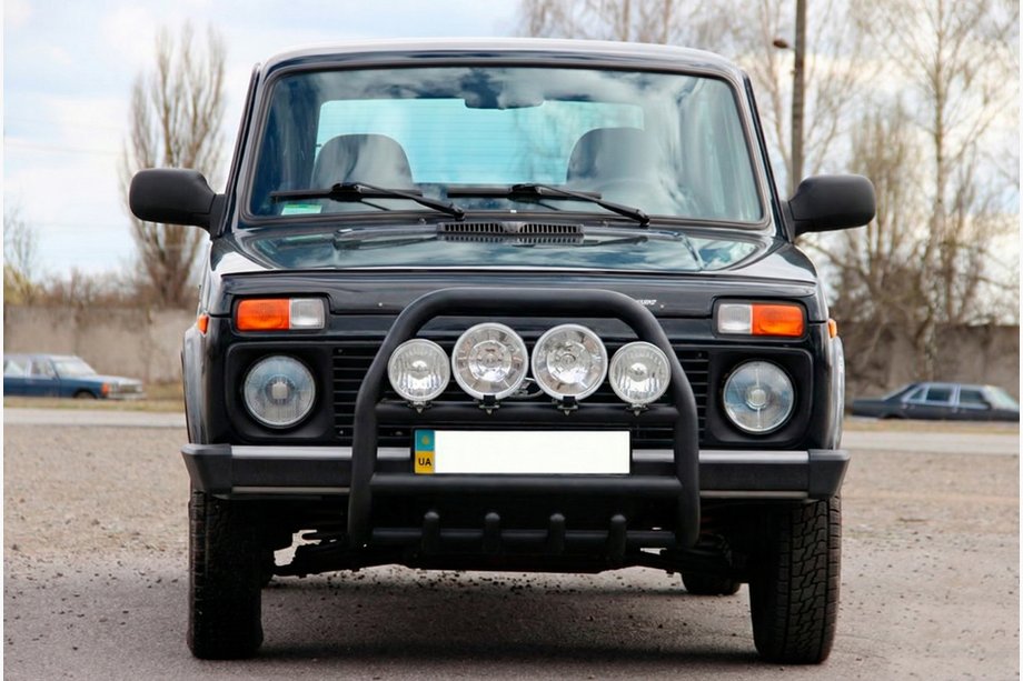 Lada Niva un Urban 1977– Bullbar QT007 Black (nerūsējošais tērauds) Image