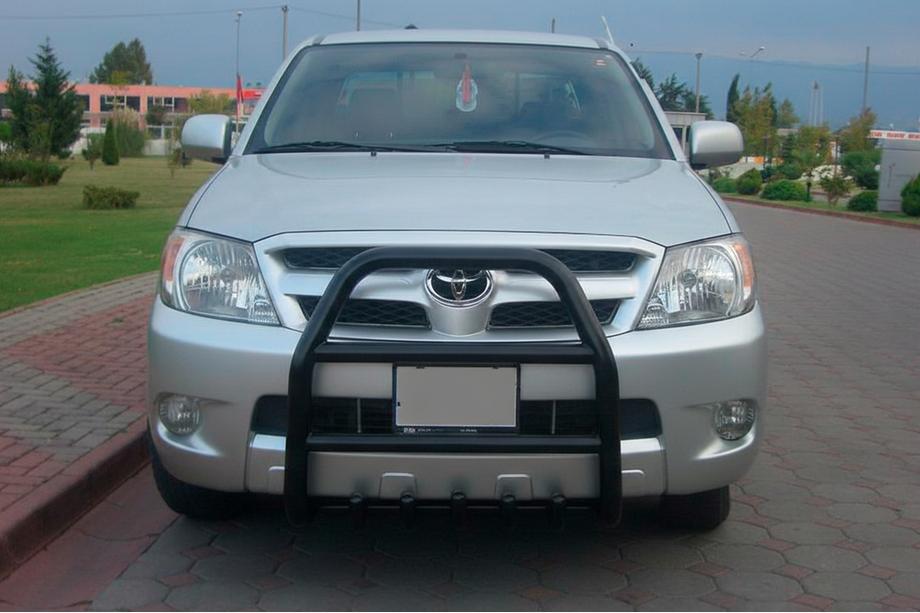 Toyota Hilux 2006–2015 Bullbar QT007 Black (nerūsējošais tērauds) Image
