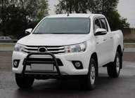 Toyota Hilux 2015– Priekšējais aizsargstienis QT008 Black (nerūsējošais tērauds) foto 3