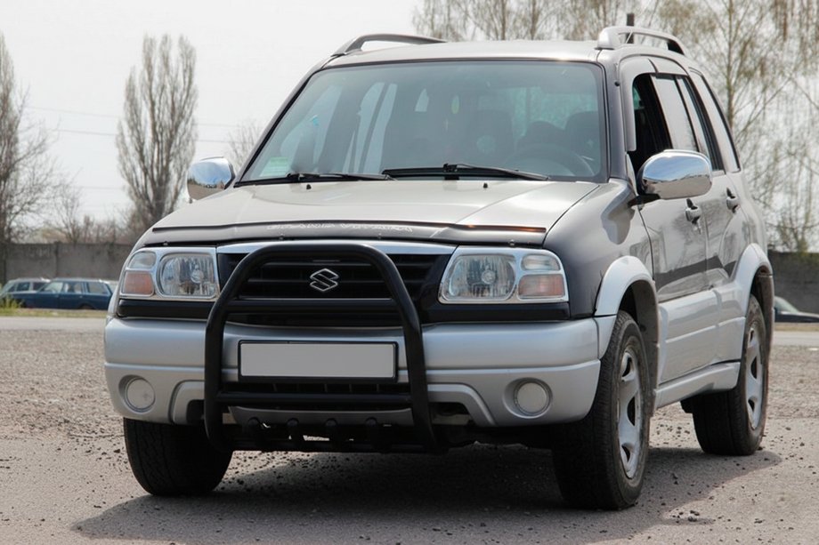 Suzuki Vitara 1998–2006 Bullerbārs QT007 Black (nerūsējošais tērauds) Image