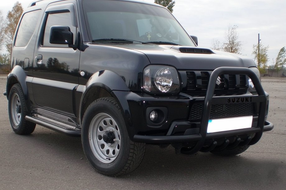 Suzuki Jimny 1998–2018 Kengurstiens QT007-Exclusive Black (ar uzrakstu, nerūsējošais tērauds) Foto 5