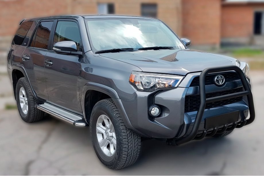 Toyota 4Runner 2009–2024 Kengurbumperis F1-50 Black (2014-2024, nerūsējošais tērauds) Foto 1