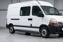 Opel Movano 2004–2010 Sānu pakāpieni Bosphorus Black (2 gab., alumīnijs) foto 1
