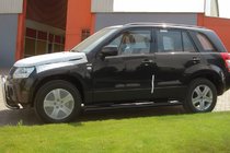 Suzuki Grand Vitara 2005–2017 Sānu caurules Black (2 gab., nerūsējošais tērauds) foto 1