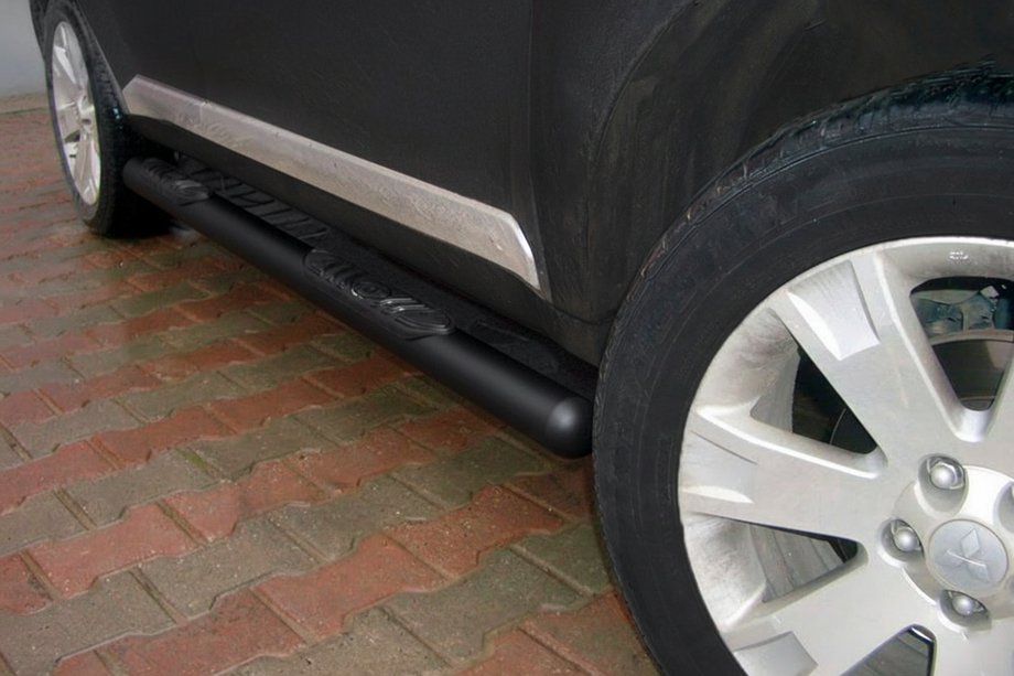 Mitsubishi Outlander 2006–2012 Sānu caurules Black (2 gab., nerūsējošais tērauds) Image