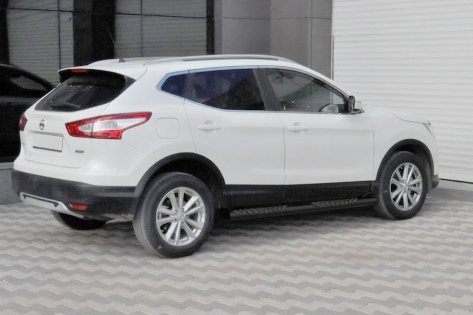 Nissan Qashqai 2014–2021 Sānu caurules Black (2014-2017, 2 gab., nerūsējošais tērauds) Image