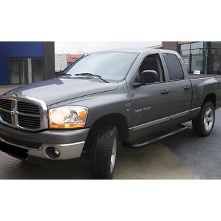 Leņķveida sānu caurules Black (2 gab., nerūsējošais tērauds) Dodge RAM (DR/DH/D1/DC/DM) 2002–2009