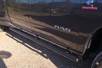 Dodge RAM (DR/DH/D1/DC/DM) 2002–2009 Sānu caurules standarta Black (2 gab., nerūsējošais tērauds) foto 2