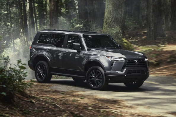 Lexus GX 550 (J250) apskats: premium apvidus automobilis ar off-road potenciālu Foto 4