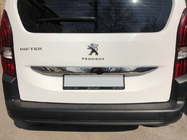 Peugeot Partner/Rifter 2019– Izpārdošana: līste virs numura zīmes (nerūsējošais tērauds) foto 1