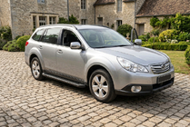 Subaru Outback 2009–2014 Sānu sliekšņi Allmond Black (2 gab., alumīnijs) foto 1