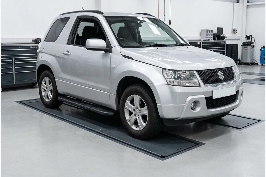Suzuki Grand Vitara 2005–2017 Sānu pakāpieni Bosphorus Black (2 gab., alumīnijs) Image