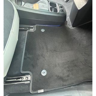 Premium tekstila paklājiņi (Melni) foto 1