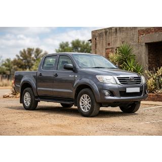 Sānu pakāpieni Allmond Black (2 gab., alumīnijs) Toyota Hilux 2006–2015 foto 1