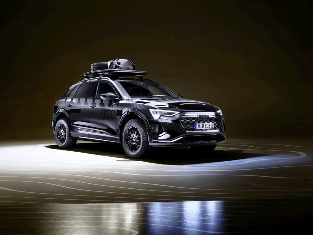 Audi Q8 e-tron edition Dakar apskats