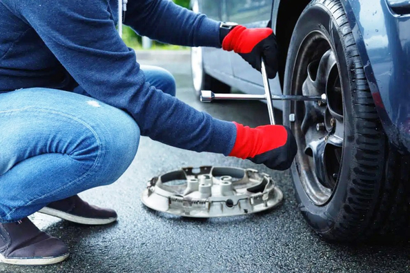Auto riteņa maiņa: kas jāzina iesācējam