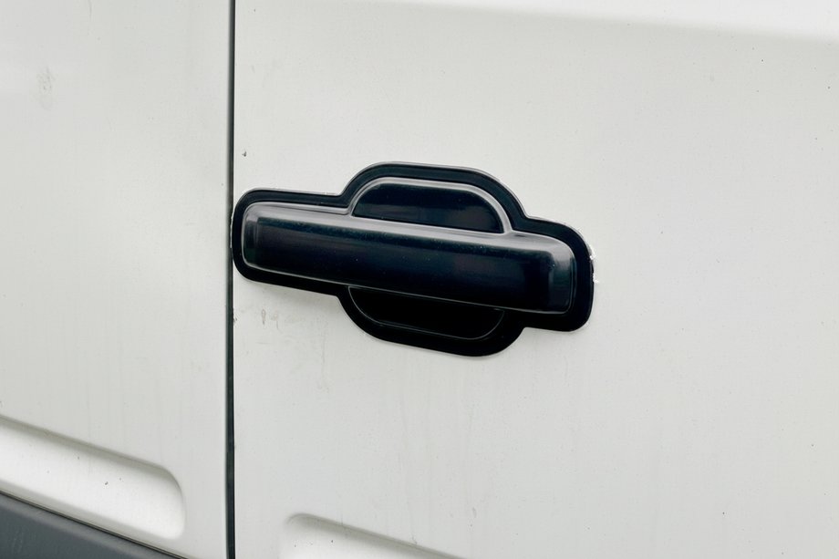 Mercedes Vito W638 1996–2003 Durvju roktura uzlika EuroCap (1 gab., ABS) Image