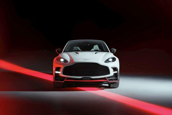Aston Martin DBX S apskats: īpaši jaudīgs luksusa super SUV