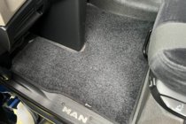 MAN TGX 2020– Tekstila paklājiņi Deluxe (Melni) foto 1