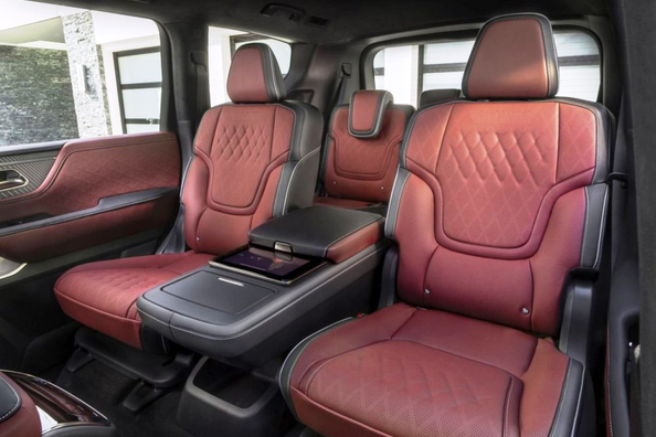 Infiniti QX80 otrā paaudze: tehniskie parametri, komplektācijas, foto Foto 6